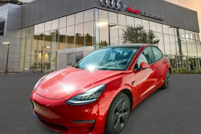 Photo of 2017 Tesla Model 3 