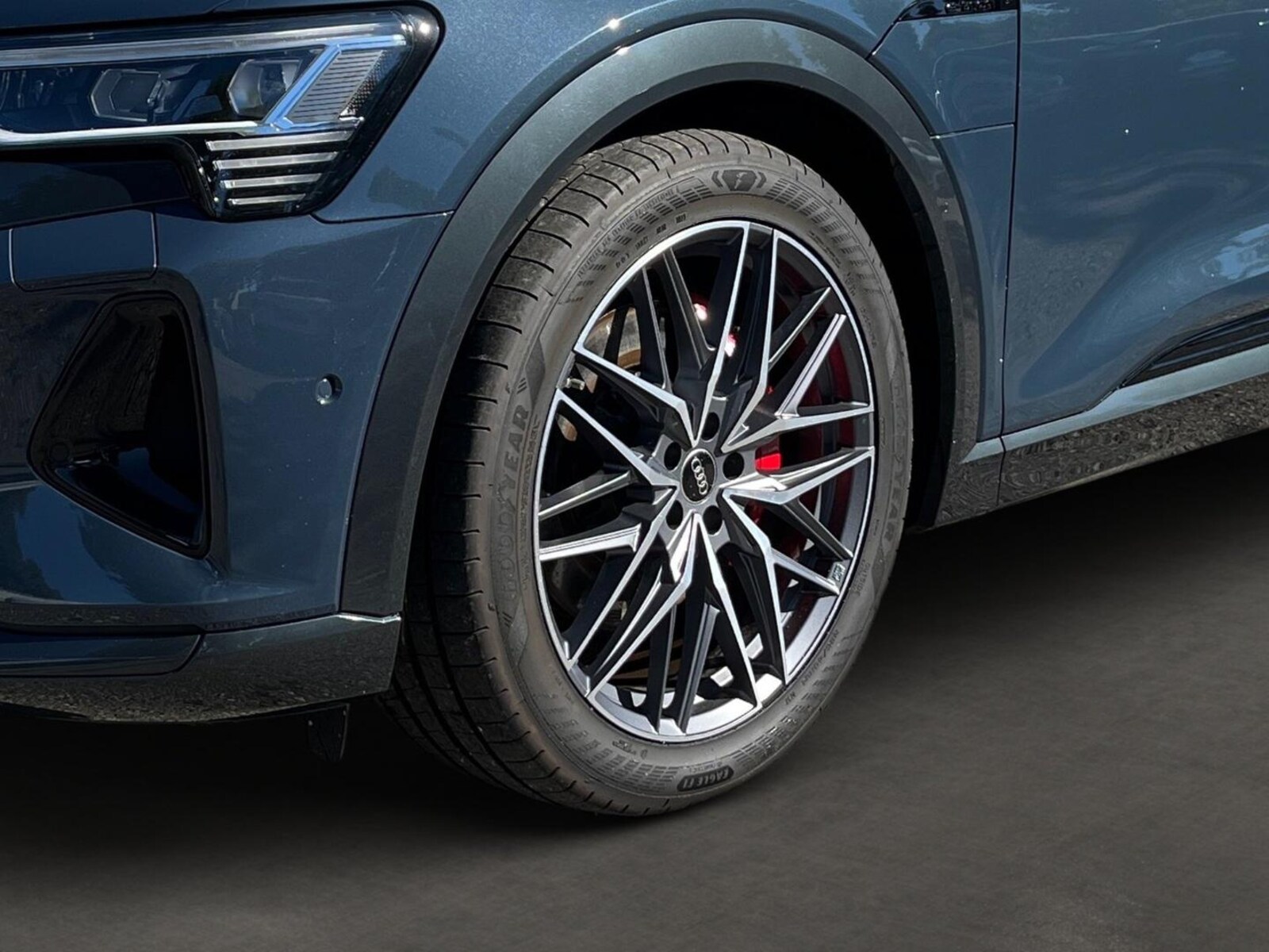 Audi Q8 e-tron – Bild 9
