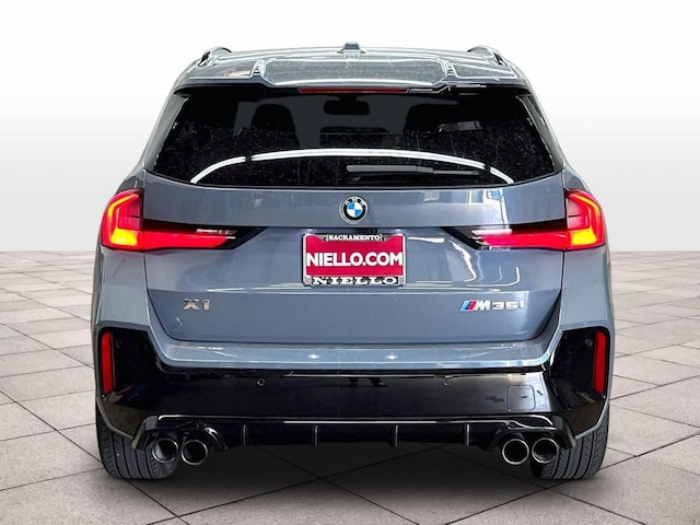 2025 BMW X1