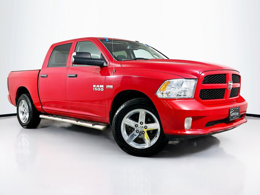 2016 RAM 1500 Express 4x4 Crew Cab 5'7" (Fleet)'s photo