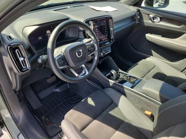 2023 Volvo XC40 Recharge Pure Electric