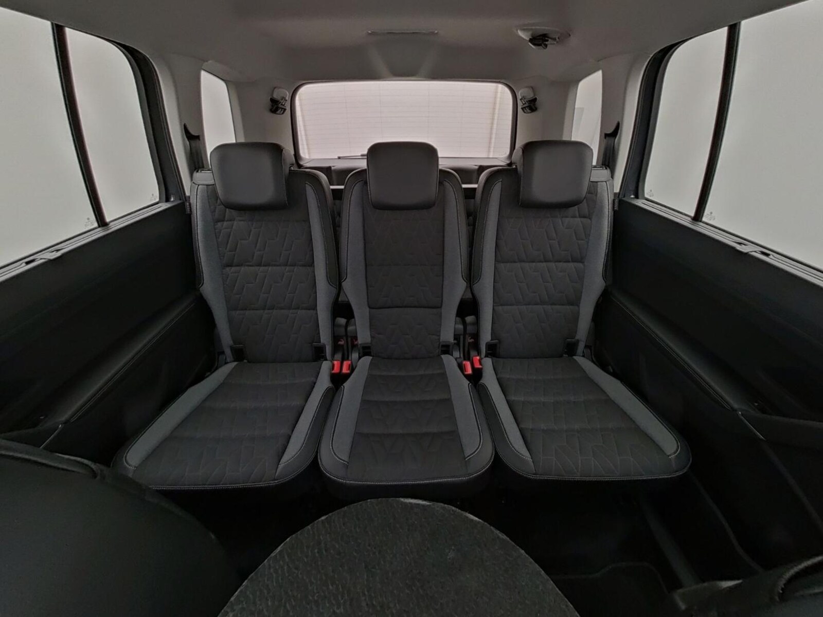 Volkswagen Touran – Bild 16