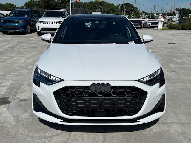 WAUHUDGY6SA125573