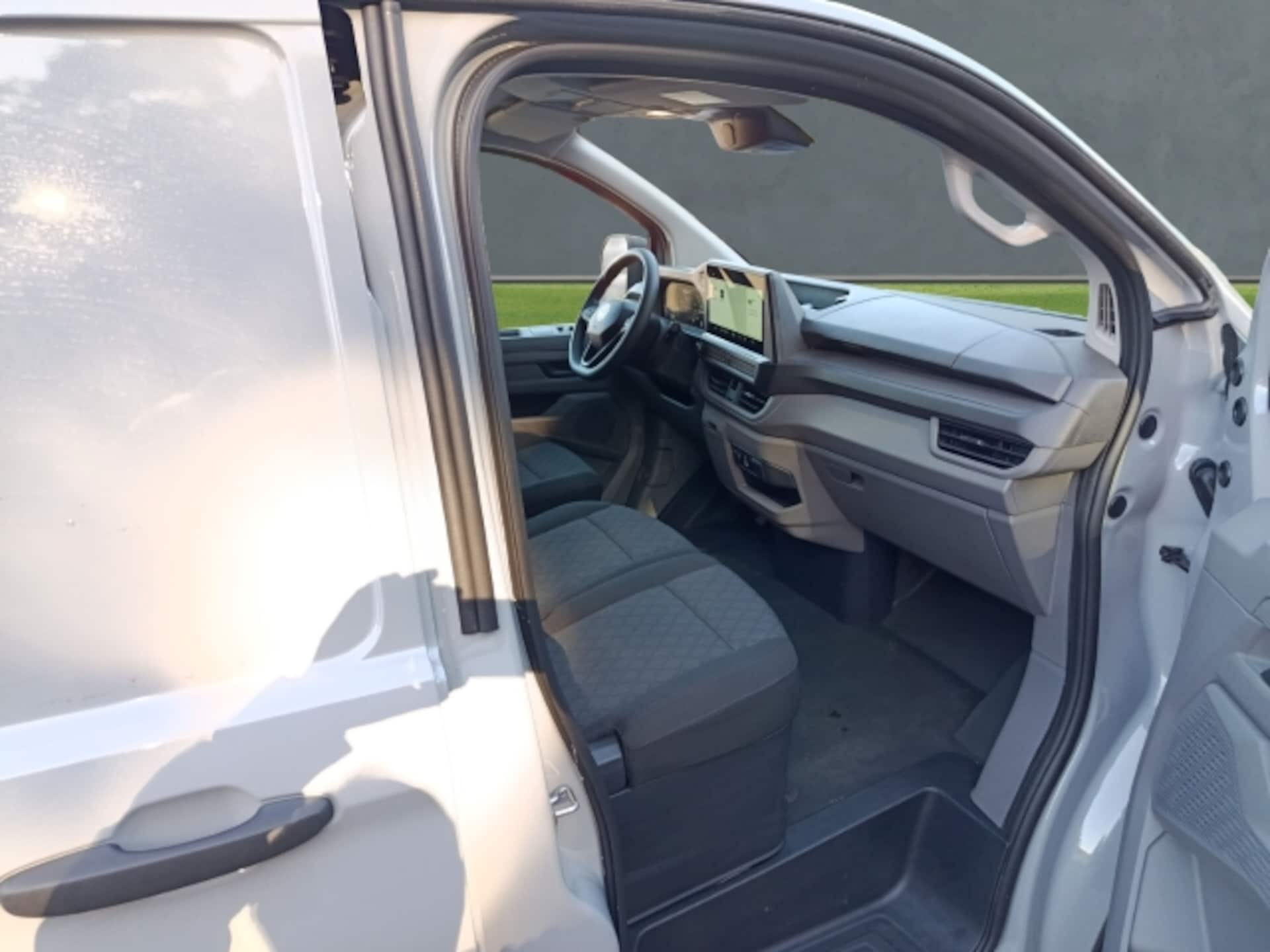 Volkswagen Transporter Kasten langer Radstand