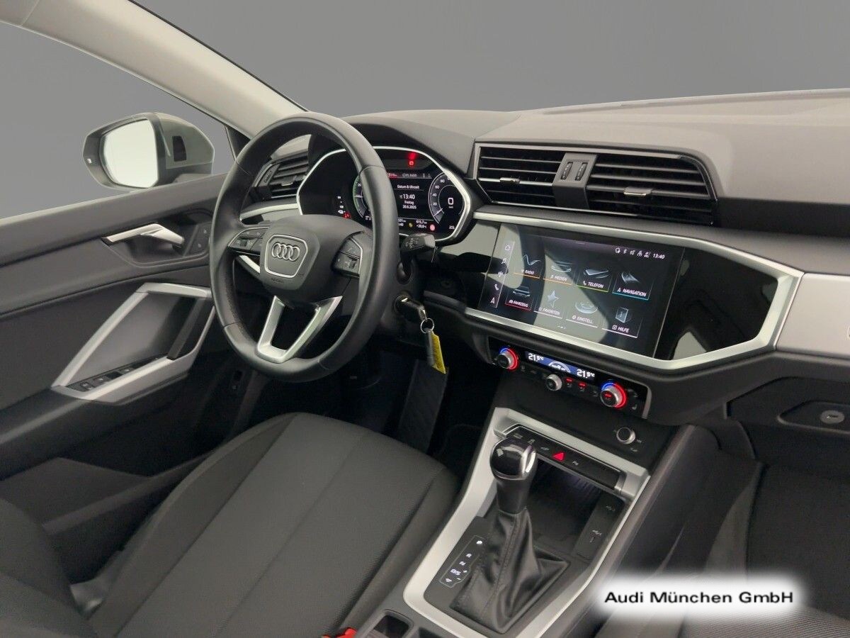 Image about Audi Q3 Sportback TFSI e 45 TFSI e S tronic