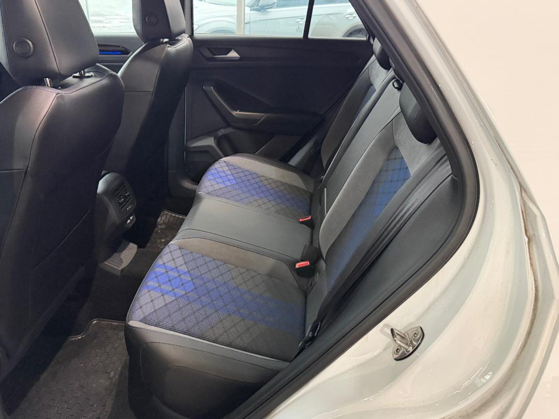 Volkswagen T-Roc R