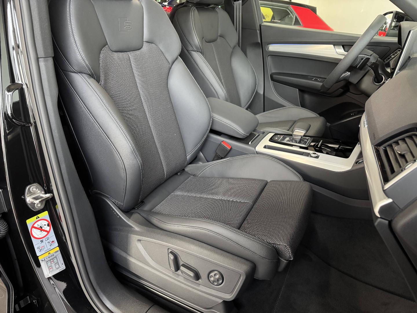 Image about Audi Q5 TFSI e S line 50 TFSI e Hybride rechargeable quattro 220 kW (299 ch) S tronic