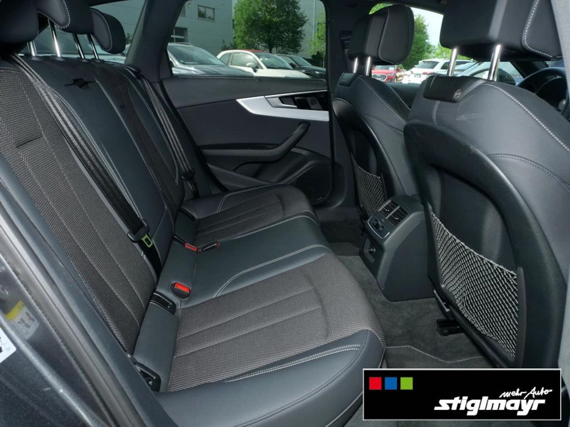 Audi A4 Avant S line