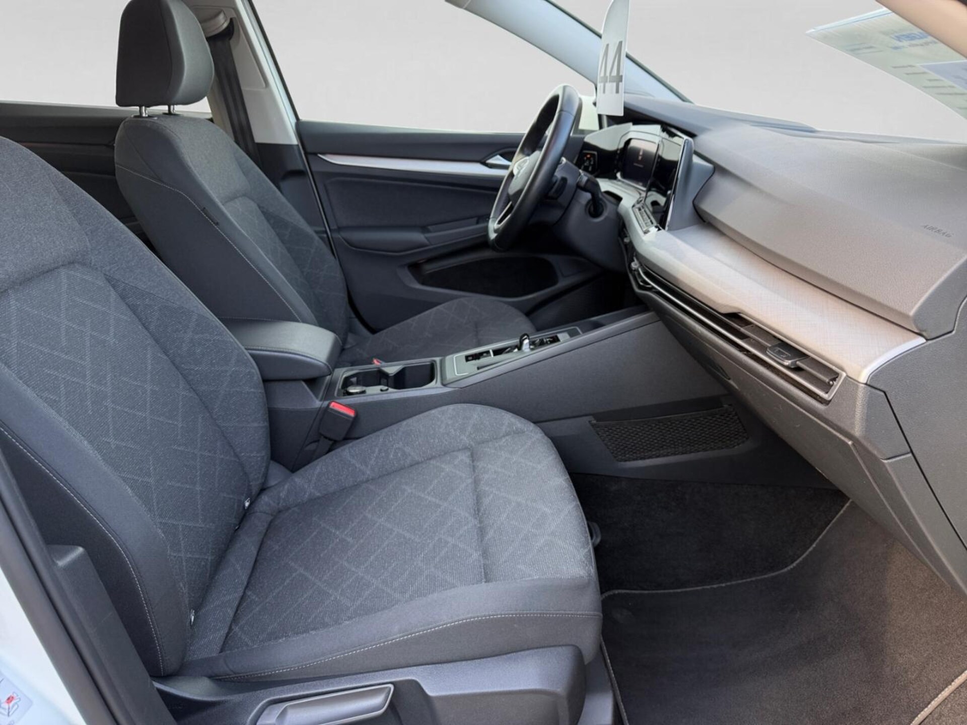 Volkswagen Golf Variant Life