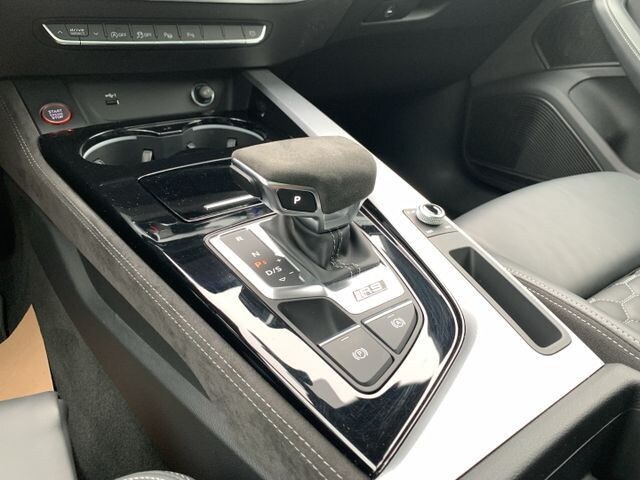 Image about Audi RS 4 Avant TFSI quattro tiptronic