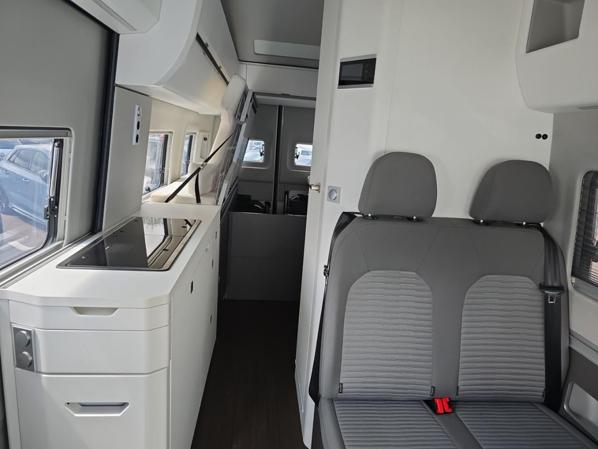 Volkswagen Grand California 680