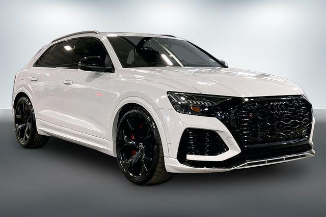 Photo of 2024 Audi RS Q8 