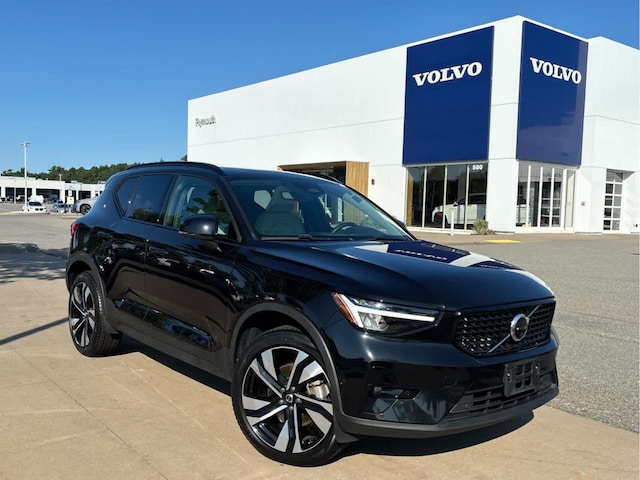 2023 Volvo XC40