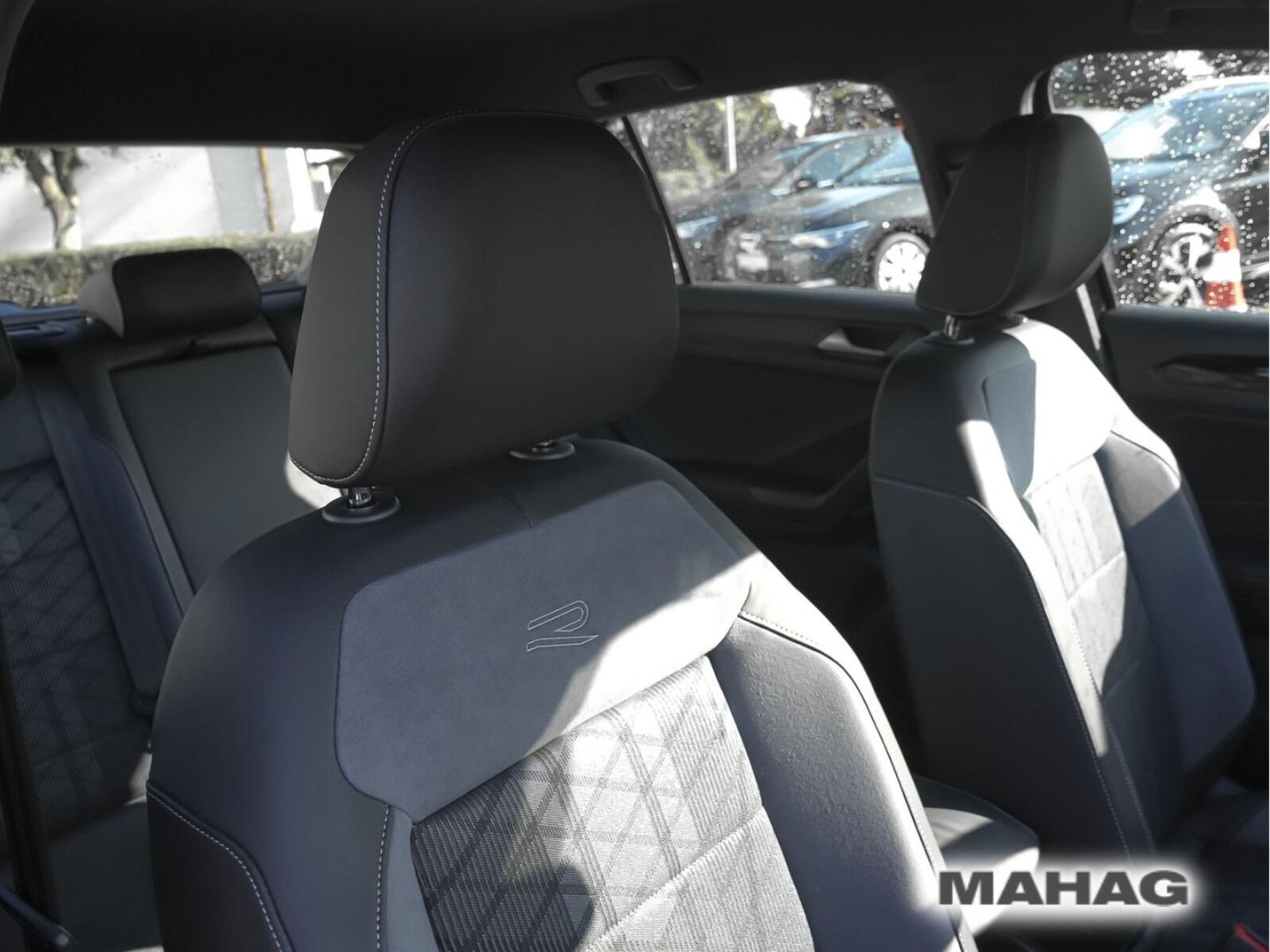 Volkswagen T-Roc – Bild 15