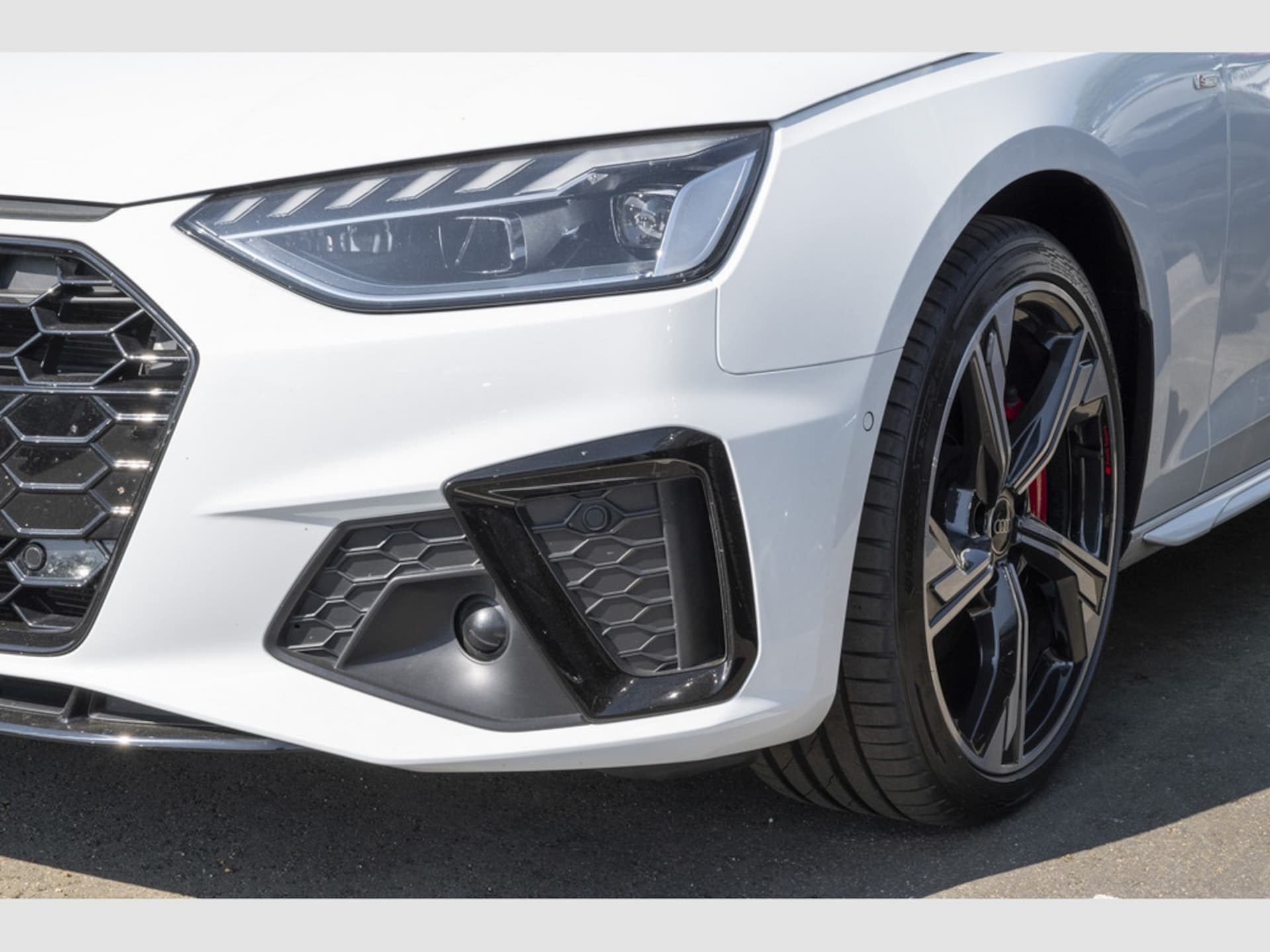 Audi A4 Avant S line