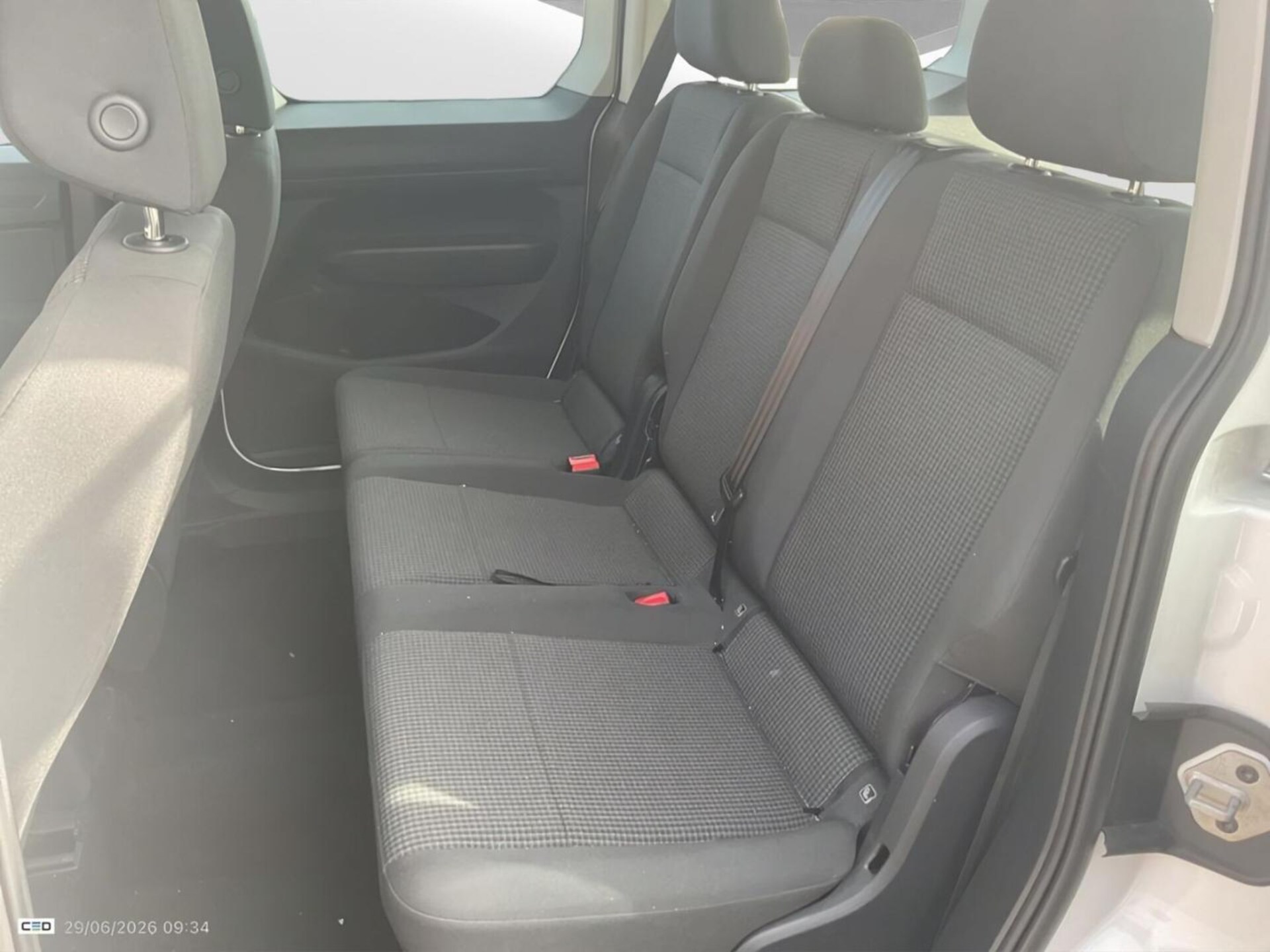 Volkswagen Caddy Basis-Modell