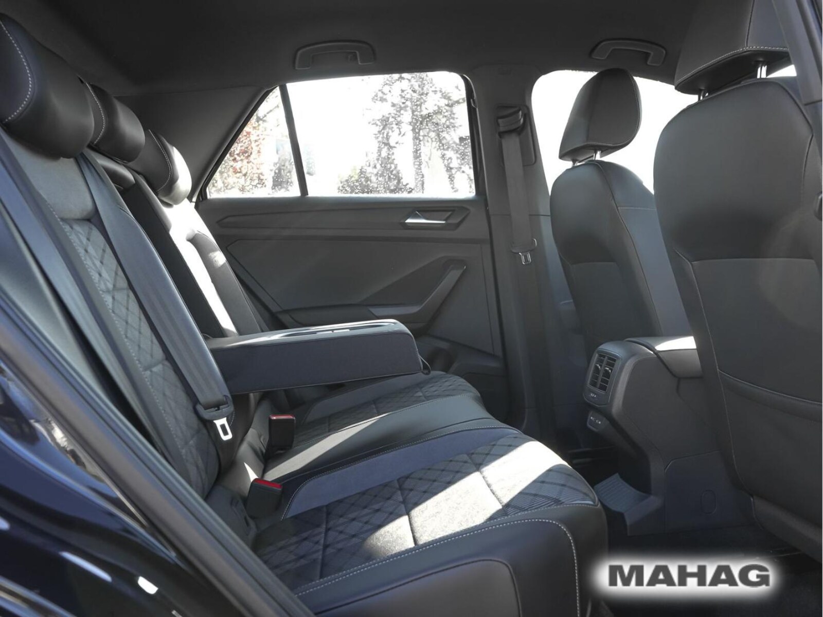 Volkswagen T-Roc – Bild 16