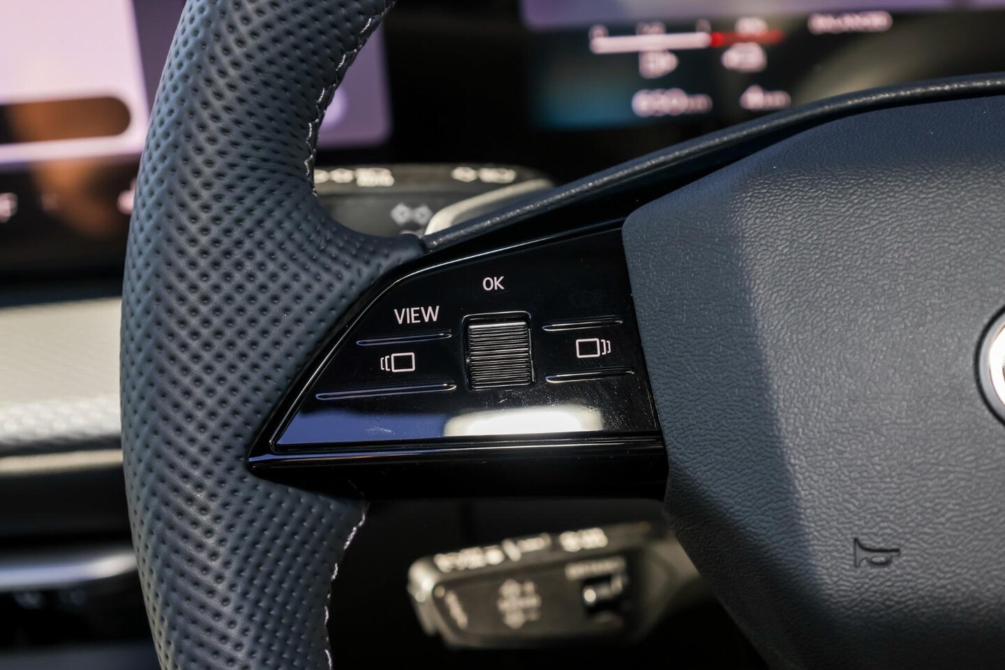 Image about Audi Q5 SUV e-hybrid quattro S tronic