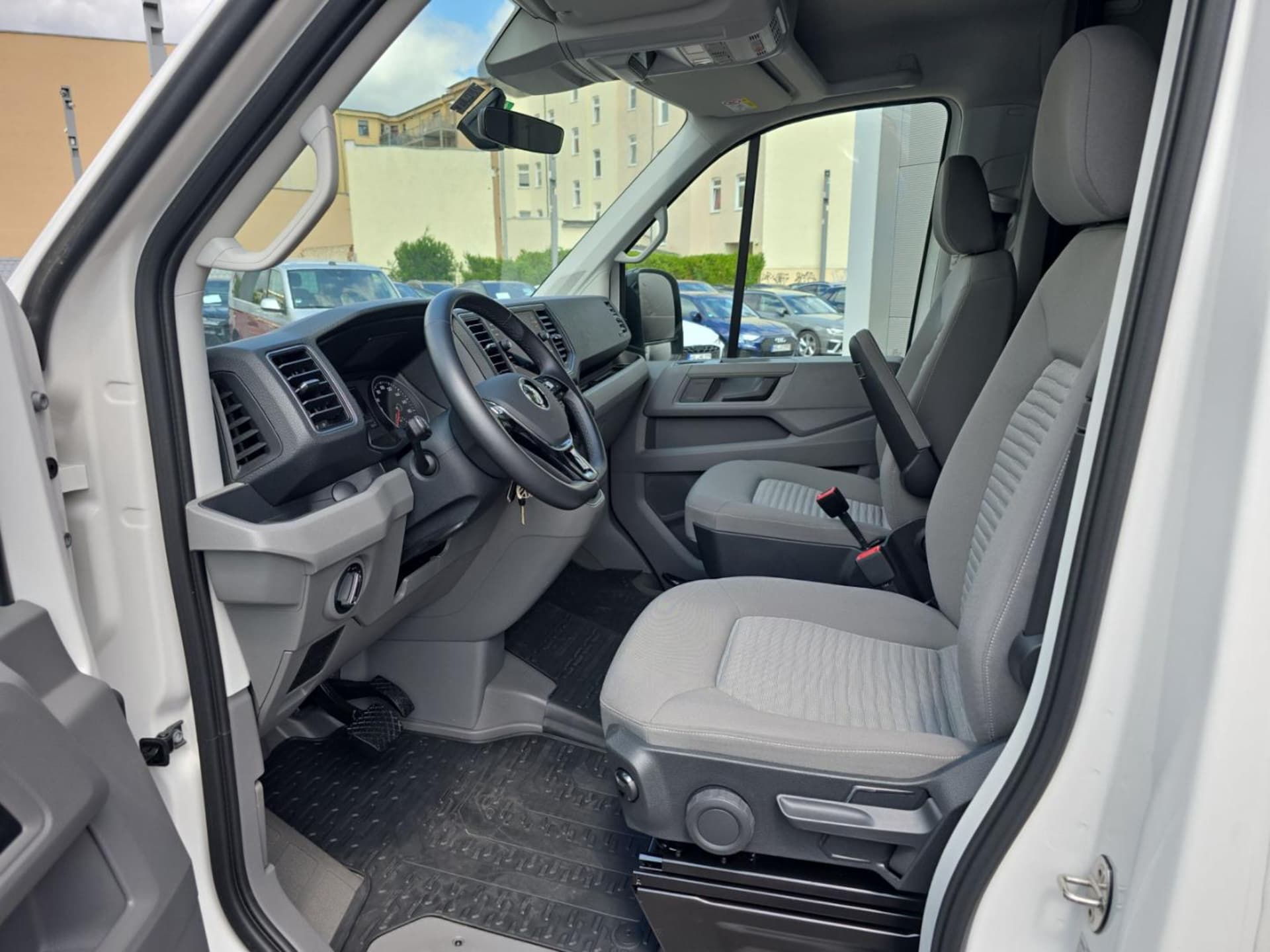 Volkswagen Grand California 680