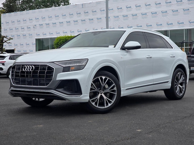 2023 Audi Q8