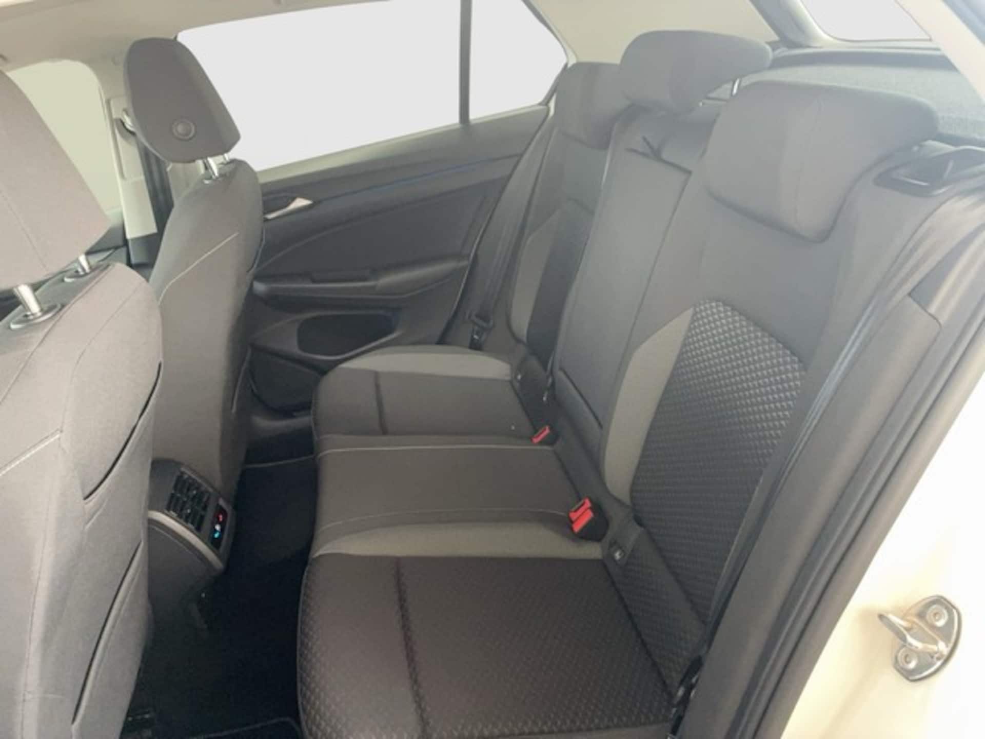 Volkswagen Golf Active
