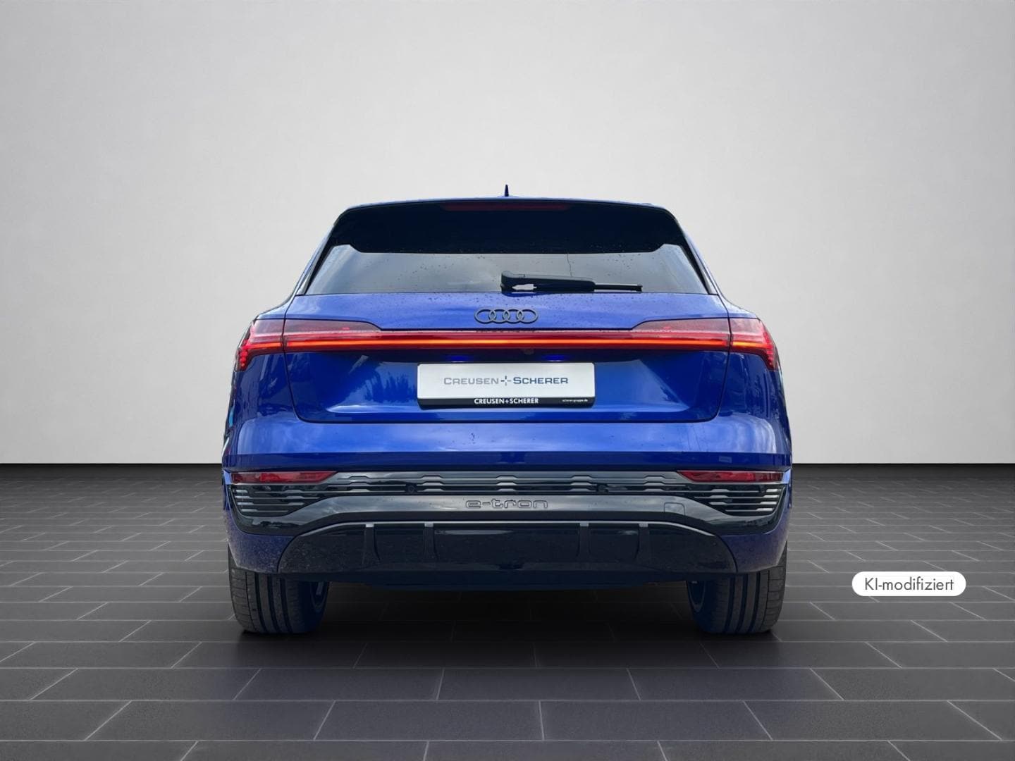 Bild über Audi Q8 e-tron S line 55 e-tron quattro - für weitere Informationen kontaktieren Sie den Audi Partner