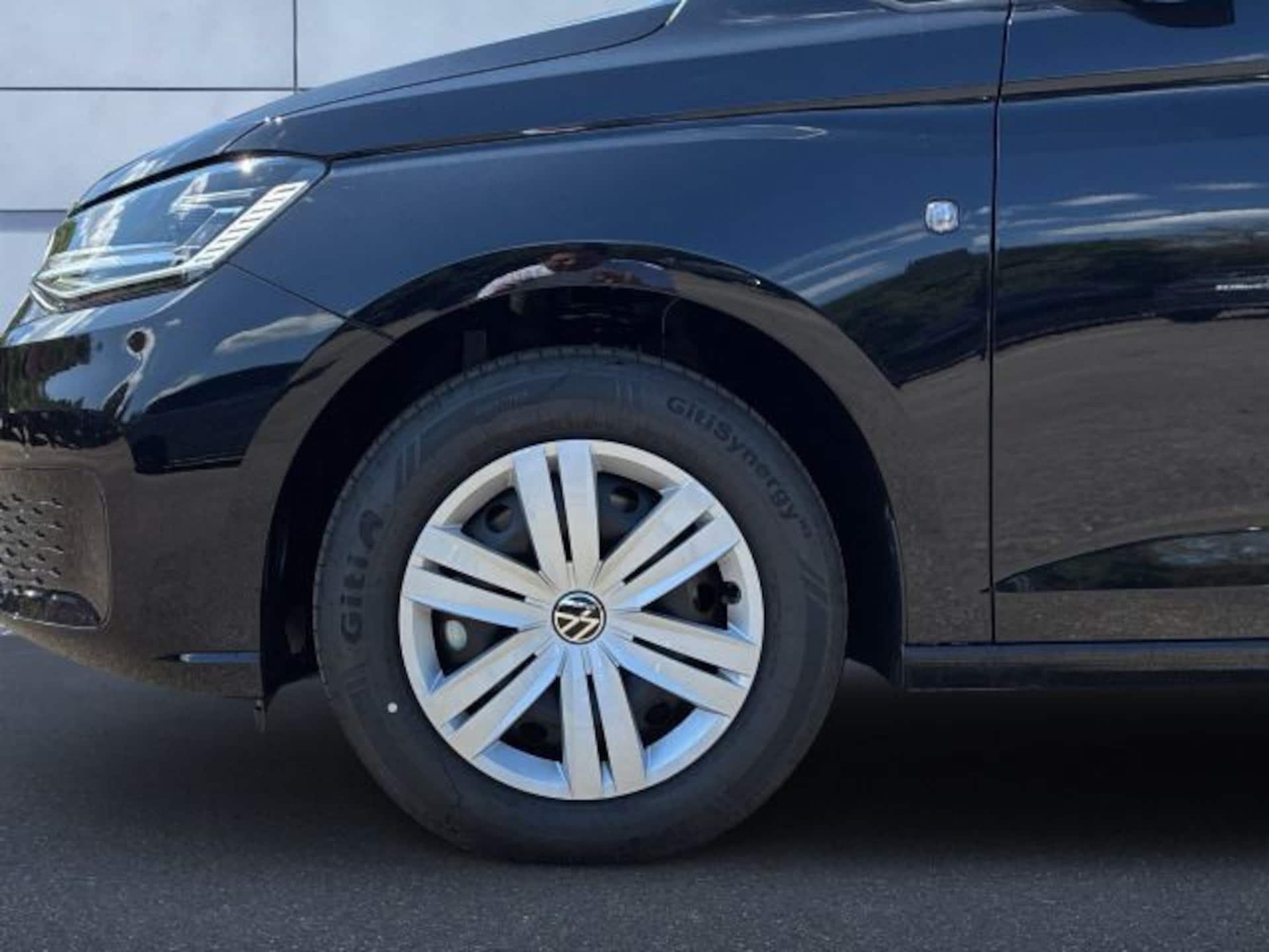 Volkswagen Caddy Basis-Modell