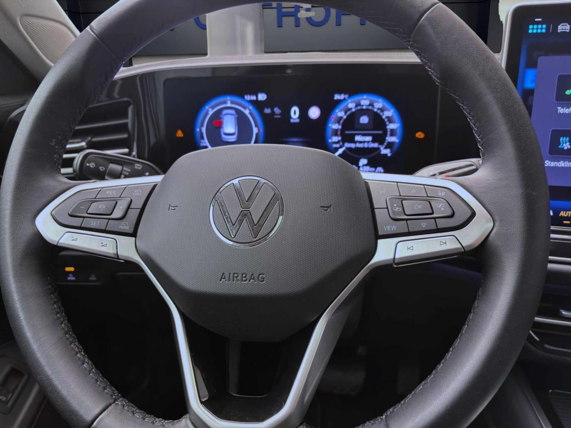 Volkswagen Passat Elegance