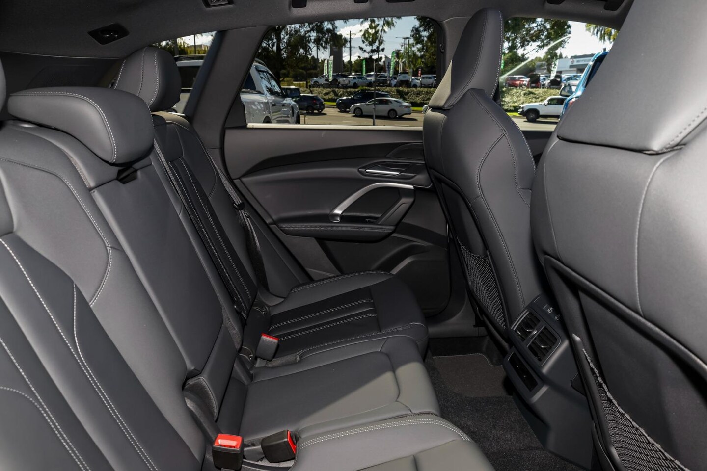 Image about Audi Q5 SUV e-hybrid quattro S tronic