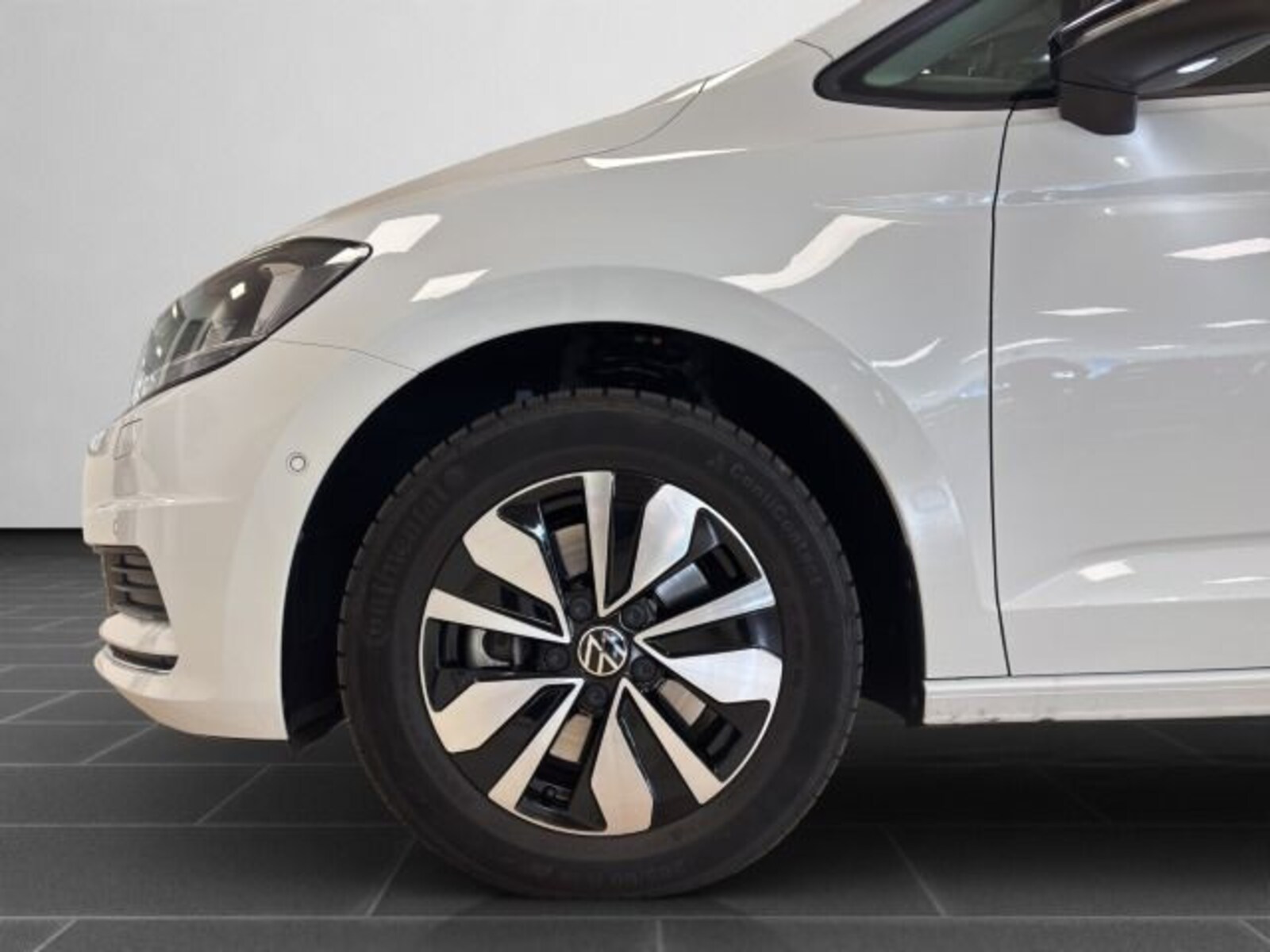 Volkswagen Touran – Bild 8