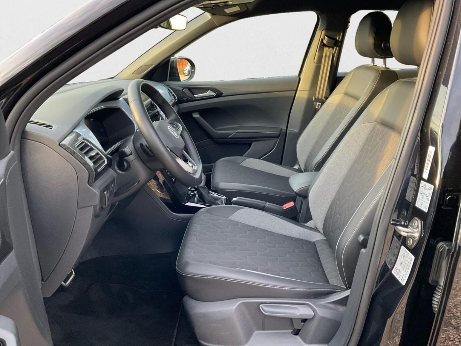 Volkswagen T-Cross – Bild 10