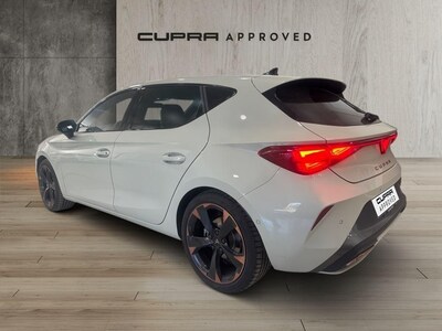 CUPRA Leon León 1.5 TSI e-Hybrid DSG 150 kW (204 CV) — photo 2