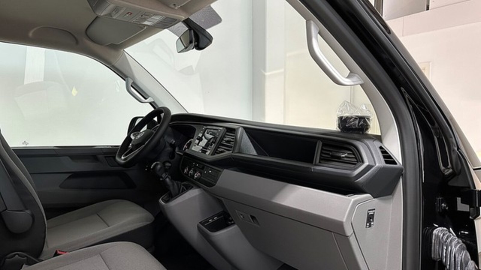 Volkswagen T6.1 Transporter Kasten kurzer Radstand – Bild 8