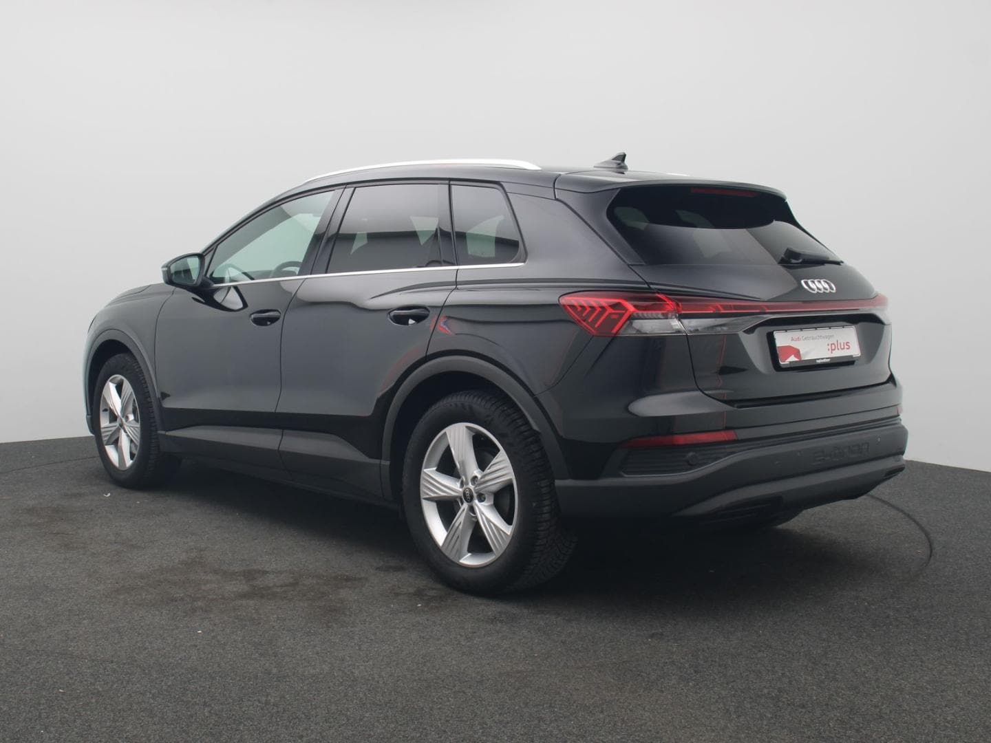 Bild über Audi Q4 e-tron 40 e-tron - für weitere Informationen kontaktieren Sie den Audi Partner