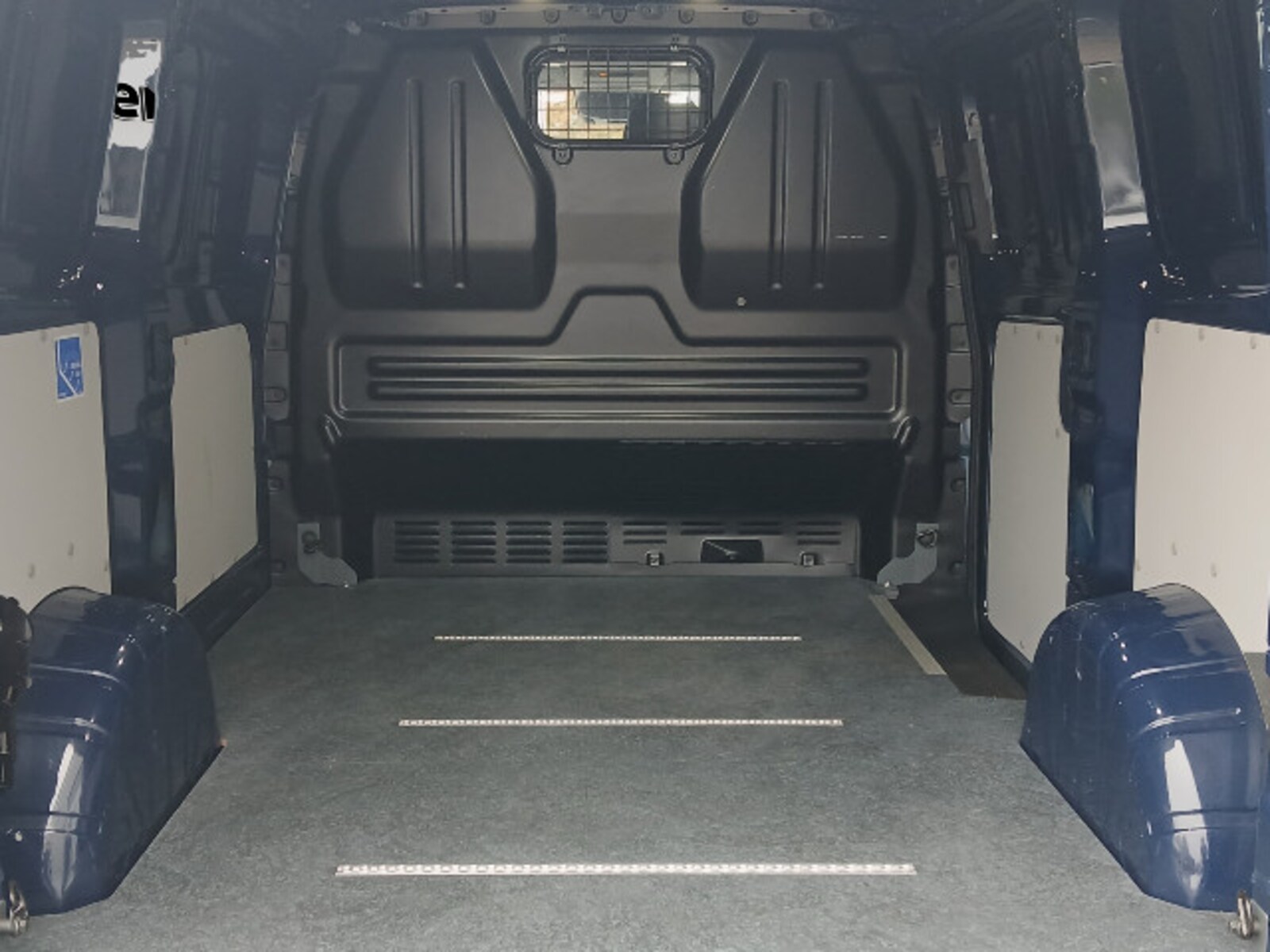 Volkswagen Transporter Kasten kurzer Radstand – Bild 18