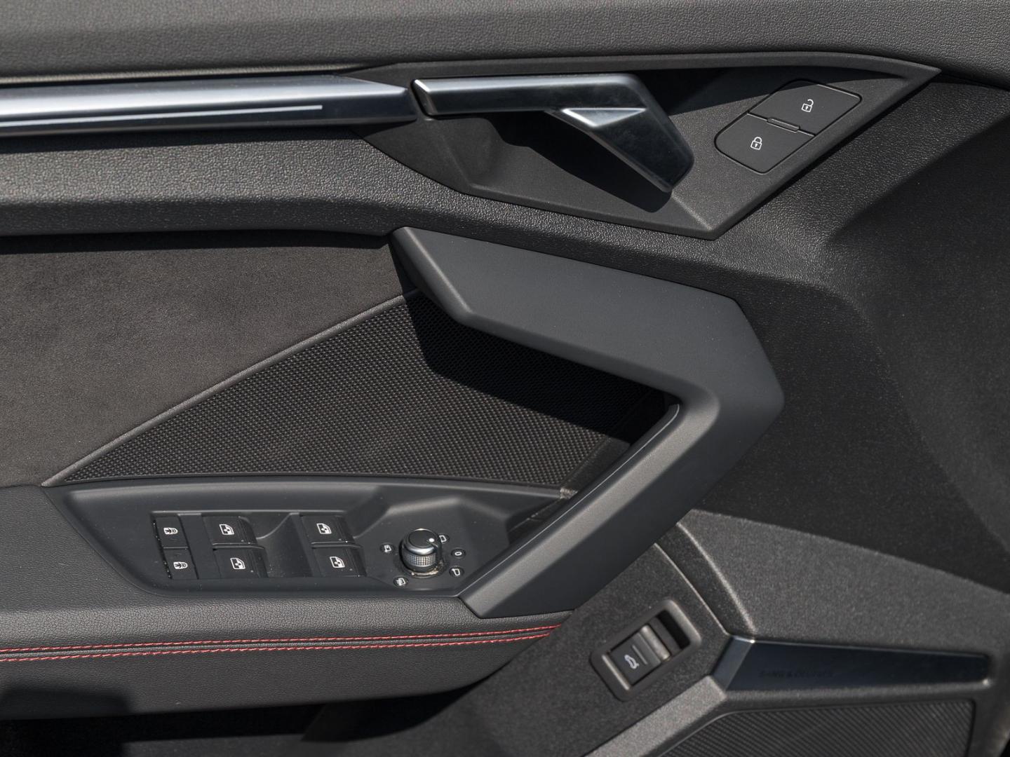 Image about Audi RS 3 Sportback TFSI quattro S tronic