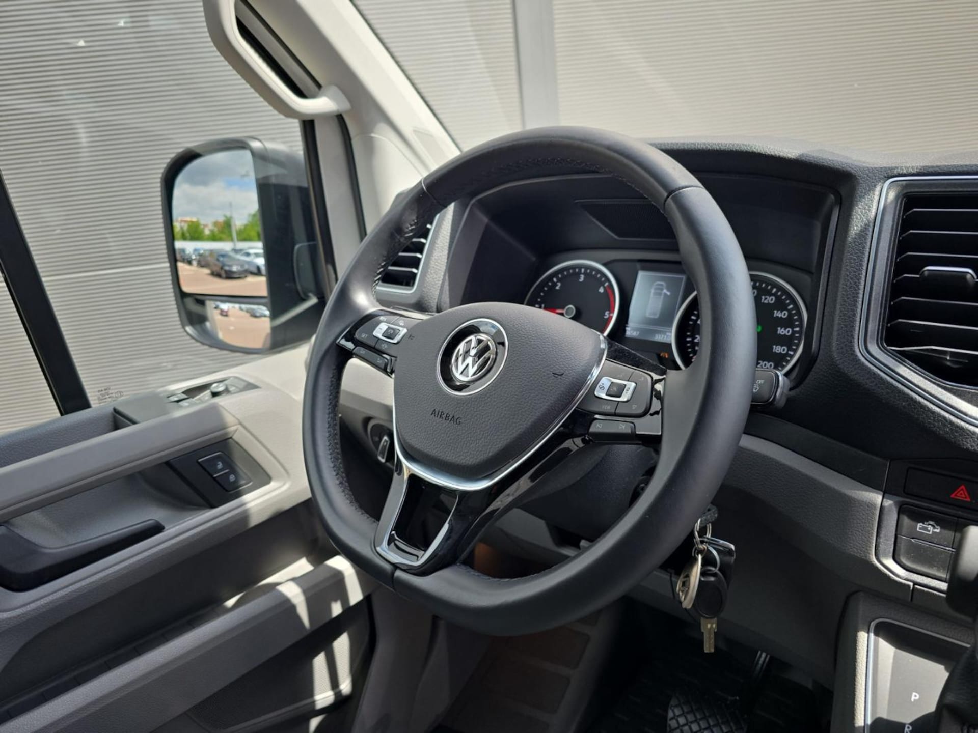 Volkswagen Grand California 680