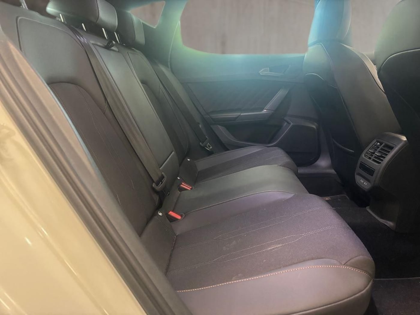 CUPRA Leon León 1.5 TSI e-Hybrid DSG 150 kW (204 CV) — photo 6