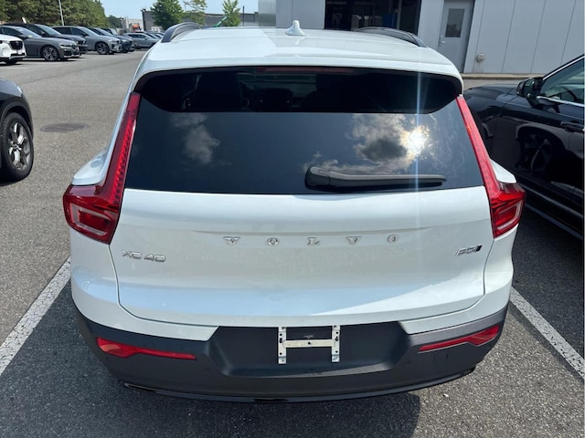 2024 Volvo XC40