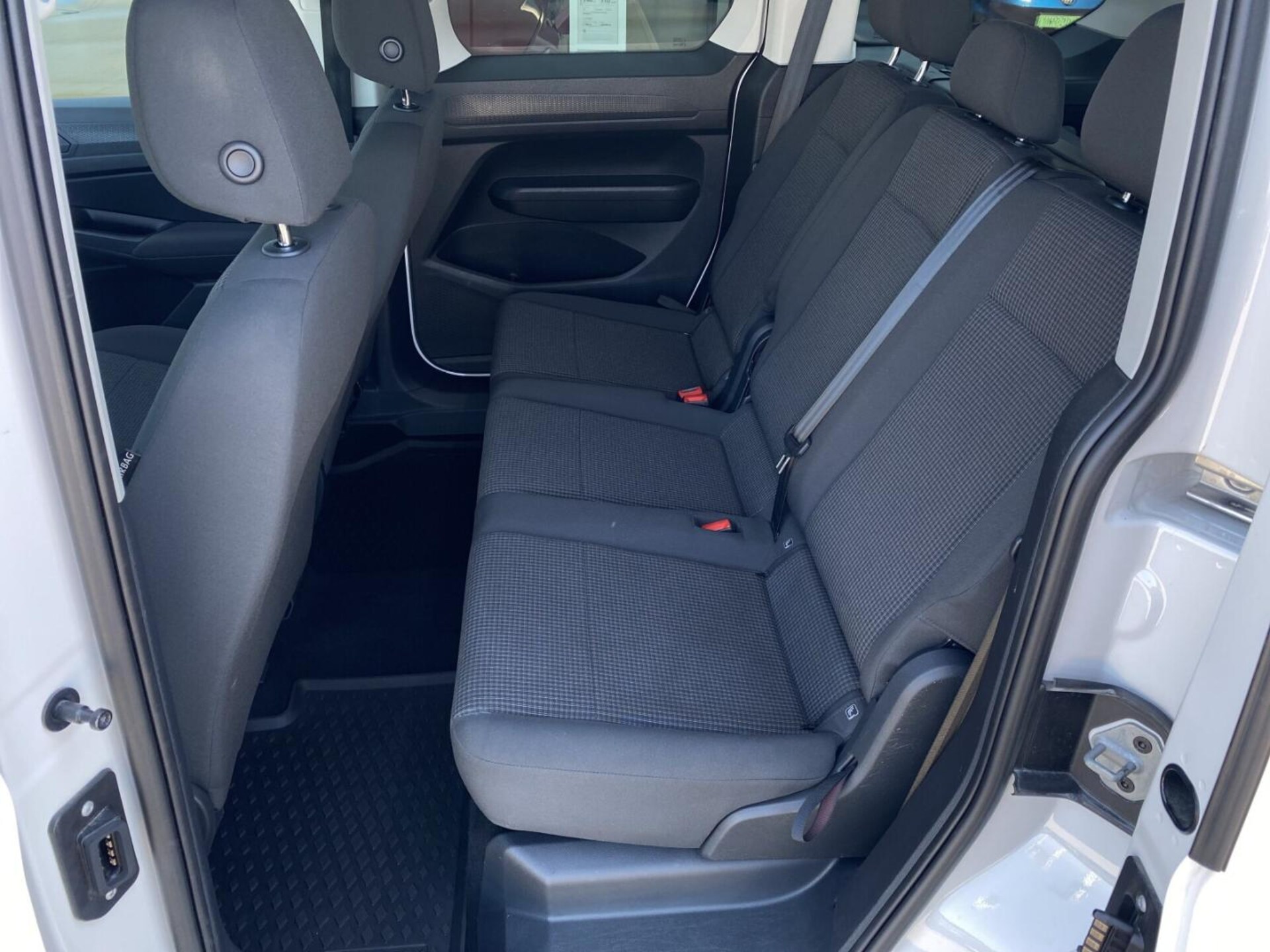 Volkswagen Caddy Model bazowy