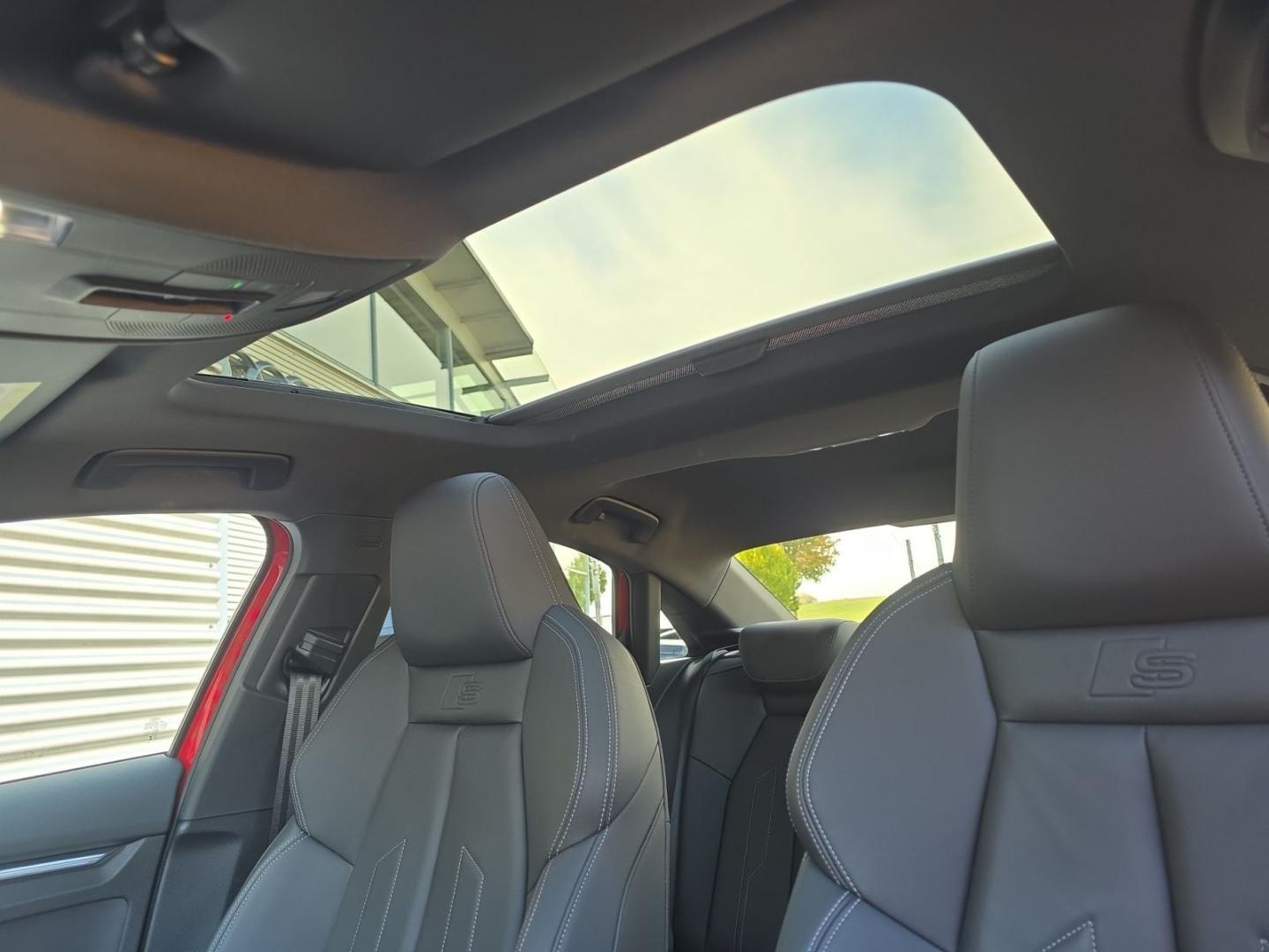 Bild über Audi A3 Limousine advanced 35 TFSI S tronic - für weitere Informationen kontaktieren Sie den Audi Partner