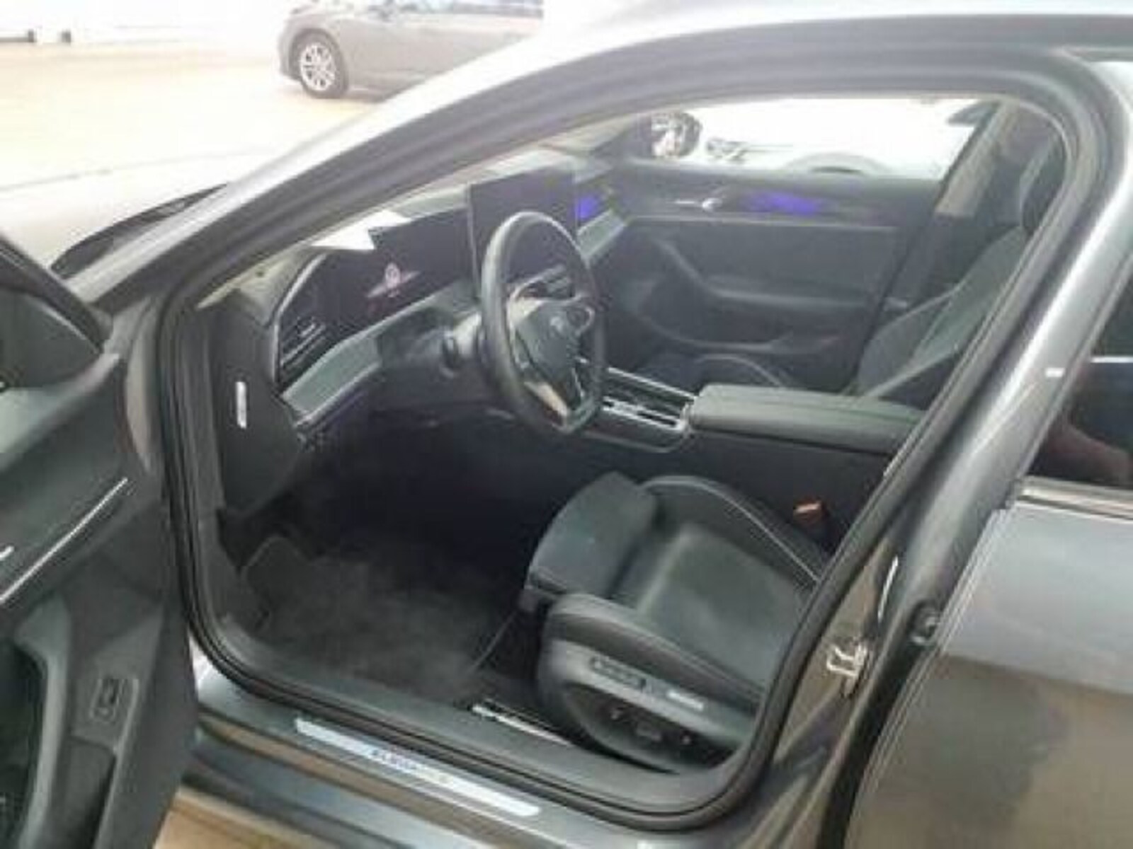 Volkswagen Passat – Bild 4