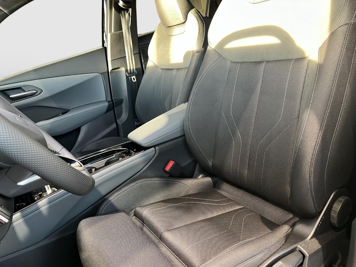 Bild über Audi Q3 SUV TFSI 110 kW S tronic - für weitere Informationen kontaktieren Sie den Audi Partner