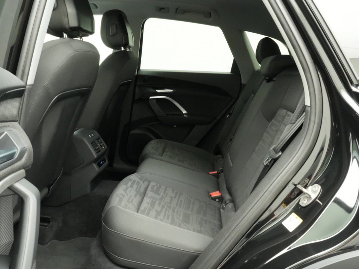 Bild über Audi Q5 SUV TFSI 150 kW S tronic - für weitere Informationen kontaktieren Sie den Audi Partner