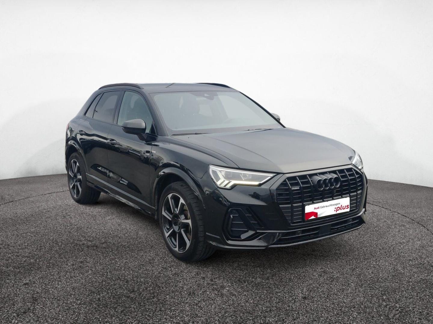 Bild über Audi Q3 S line 40 TDI quattro S tronic - für weitere Informationen kontaktieren Sie den Audi Partner