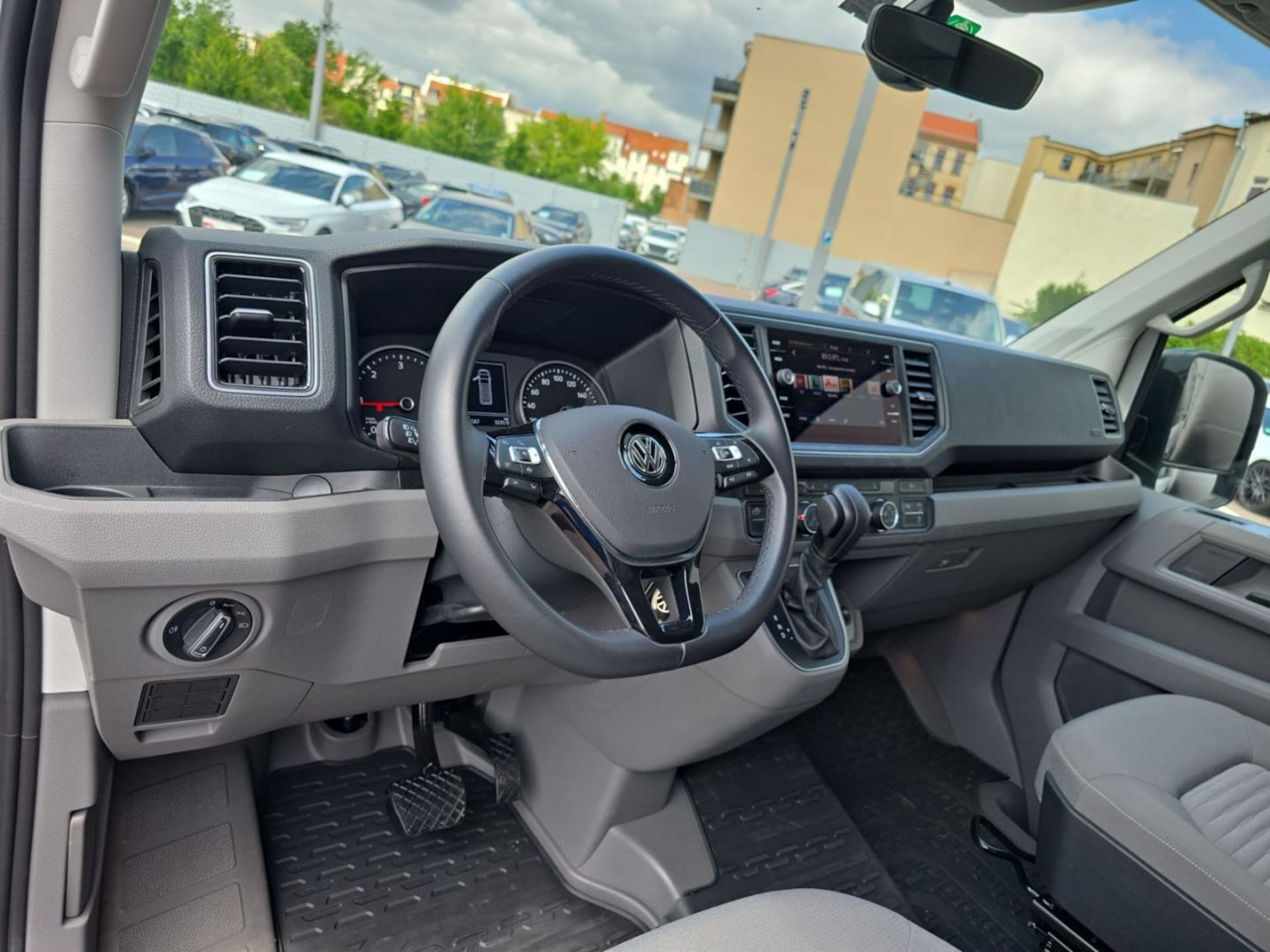 Volkswagen Grand California 680