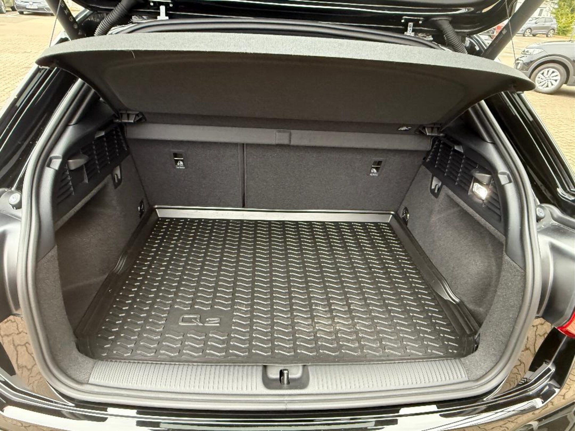 Audi Q2 S line