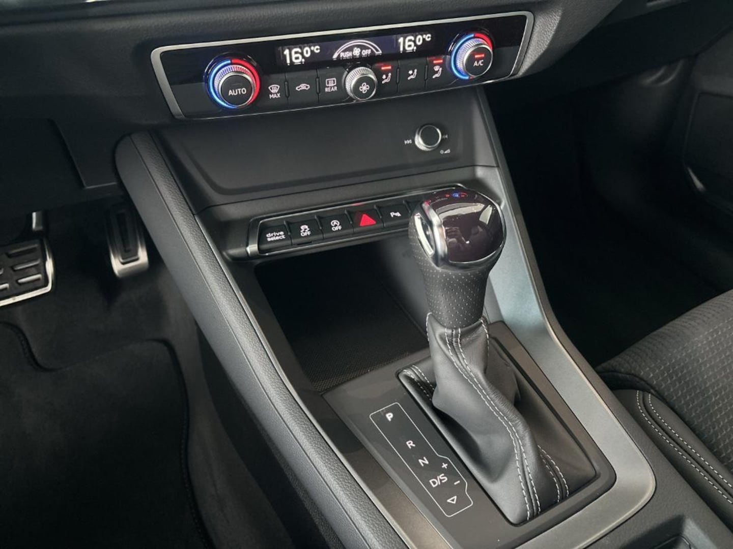 Bild über Audi Q3 Sportback S line 35 TFSI S tronic - für weitere Informationen kontaktieren Sie den Audi Partner