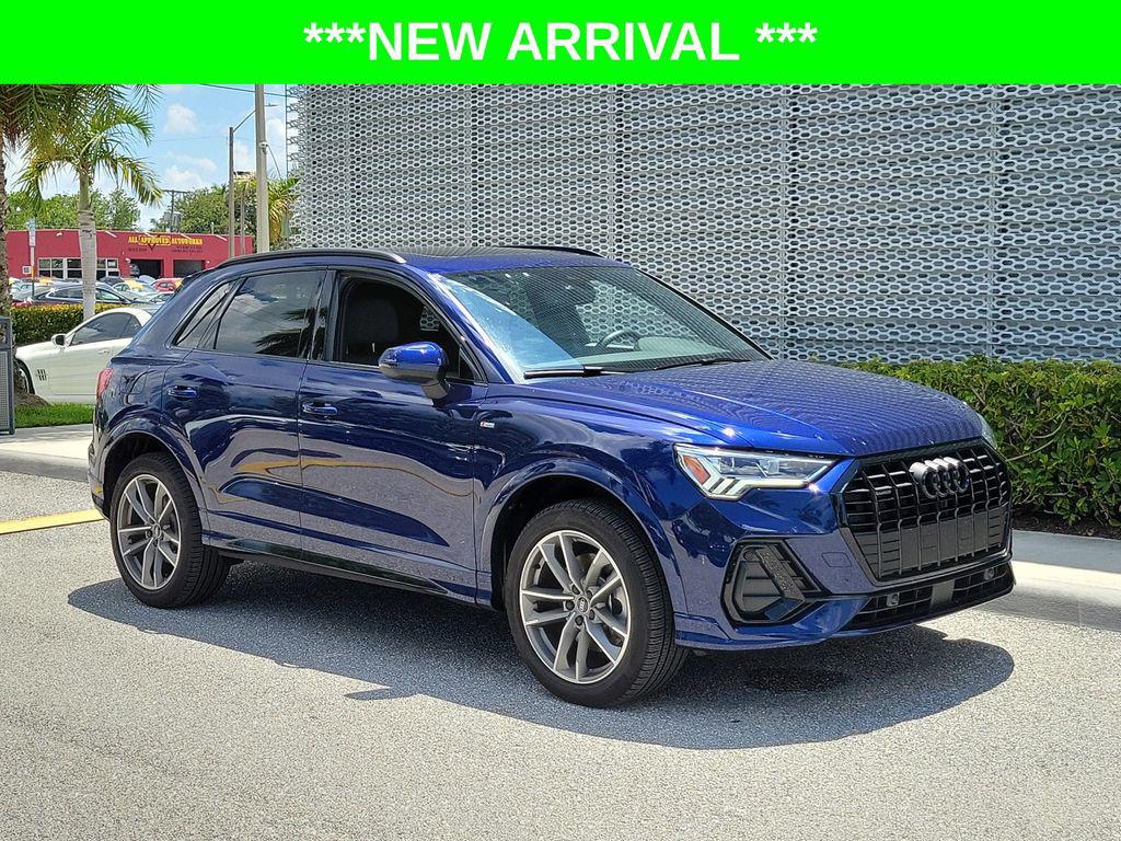 2025 Audi Q3 45 TFSI S Line Premium quattro's photo