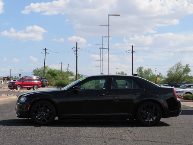 2023 Chrysler 300